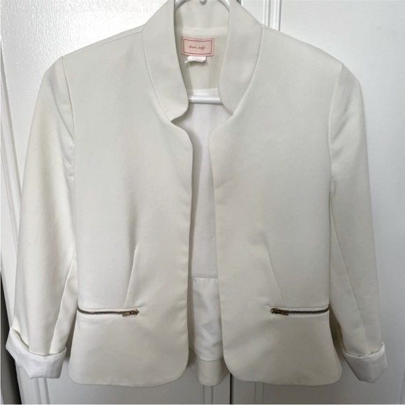 Ivory Blazer - Picture 2 of 5